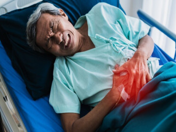 Người đàn ông loét dạ dày thừa nhận mắc một sai lầm này trong bữa sáng