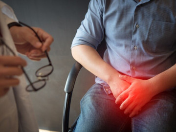 Người đàn ông nhập viện vì gặp rắc rối ở vùng kín, thừa nhận một sai lầm nhiều người Việt mắc phải