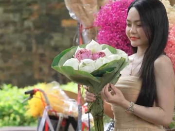 Heo may về trên những chuyến xe hoa chở mùa thu Hà Nội