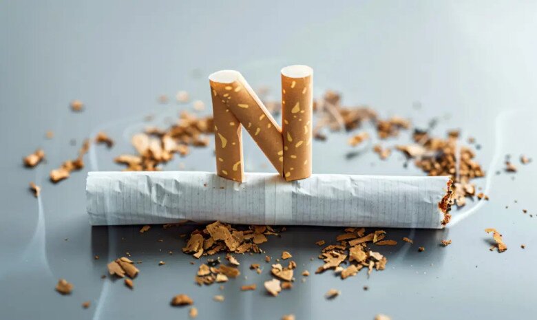 Hút thuốc lá, uống rượu bia là một thói quen sinh hoạt sai. (Ảnh minh họa).