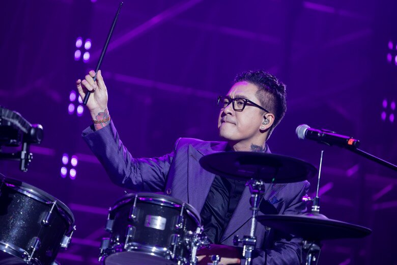 Nhà Cá Lớn có màn tiết mục ấn tượng, giành vị trí top 1.