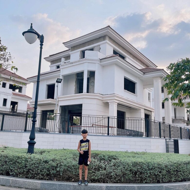 Diệp lâm anh mua xế hộp bạc tỷ cho con gái chưa đủ tuổi lái cường đô la sắm 2 chiếc cho subeo và suchin - 15