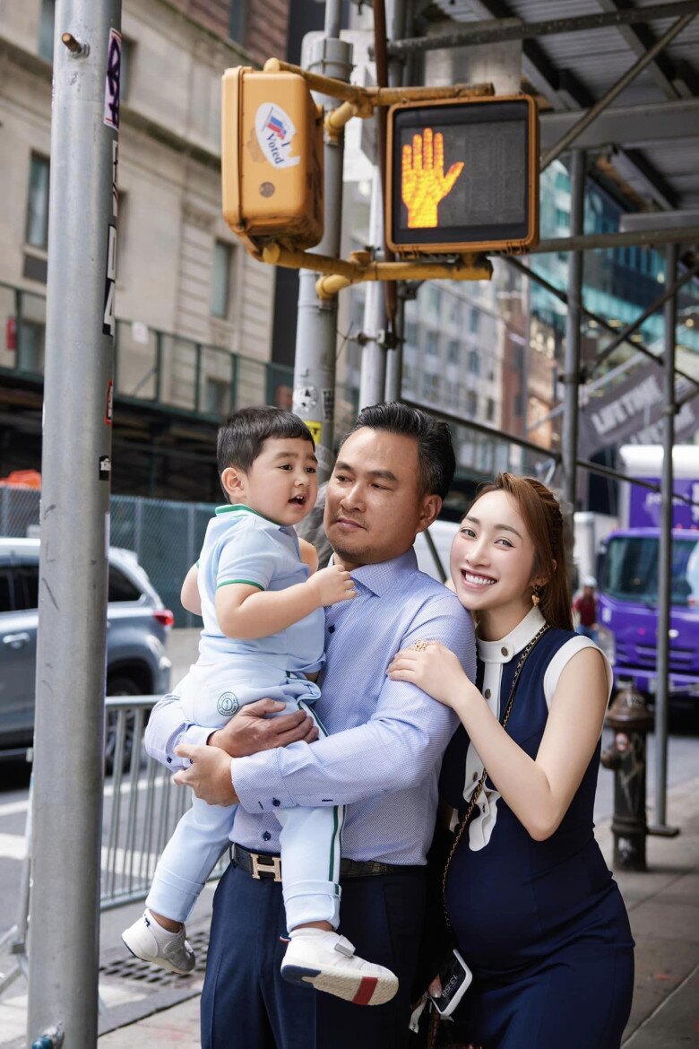 Lý thùy chang thông báo sắp vỡ chum lần 2 quý tử của chi bảo gặp ai cũng chào hỏi lễ phép - 10