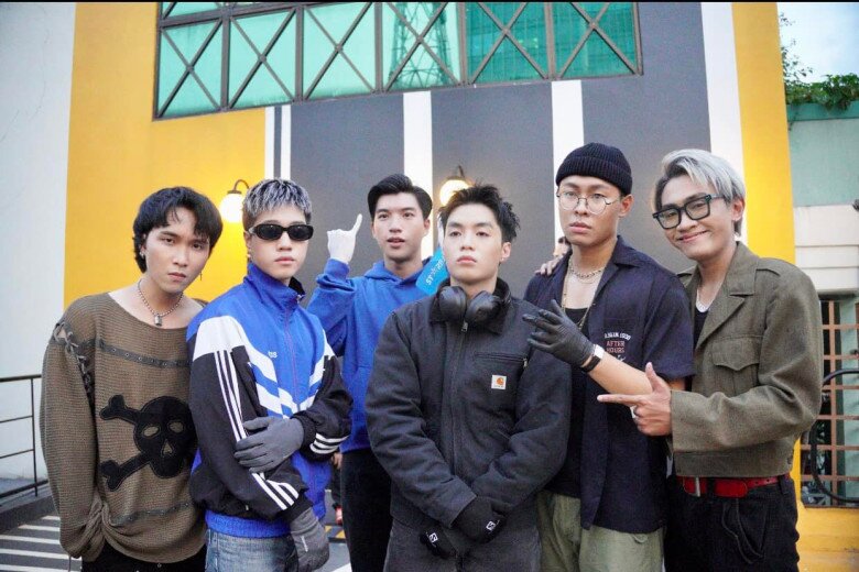 Rapper sinh năm 2001 là bạn thân của HIEUTHUHAI, HURRYKNG,...