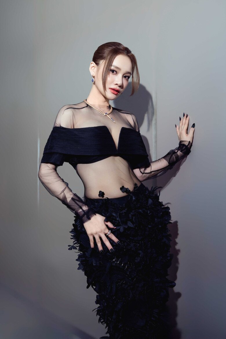 Nhã phương nhịn cơm 3 năm để giữ dáng nay bất chấp ăn sầu riêng bị bỏ dở để có tiền làm từ thiện - 7
