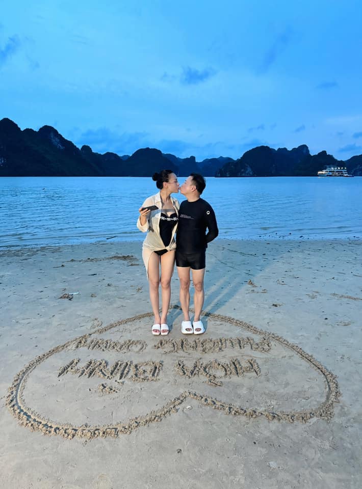 Shark bình khoe ảnh đón sinh nhật bên phương oanh vợ trẻ nóng bỏng kém 8 tuổi chăm đánh dấu chủ quyền - 4