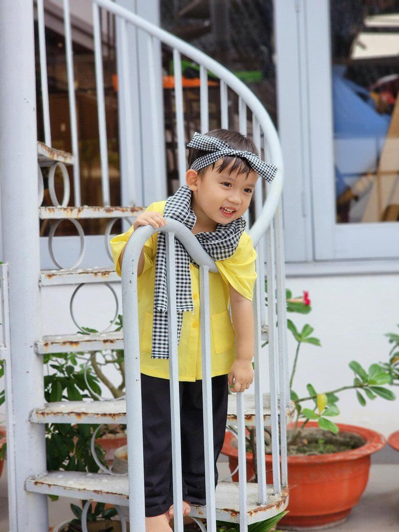 Con trai đầu lòng của Tiến Đạt bị chậm nói.