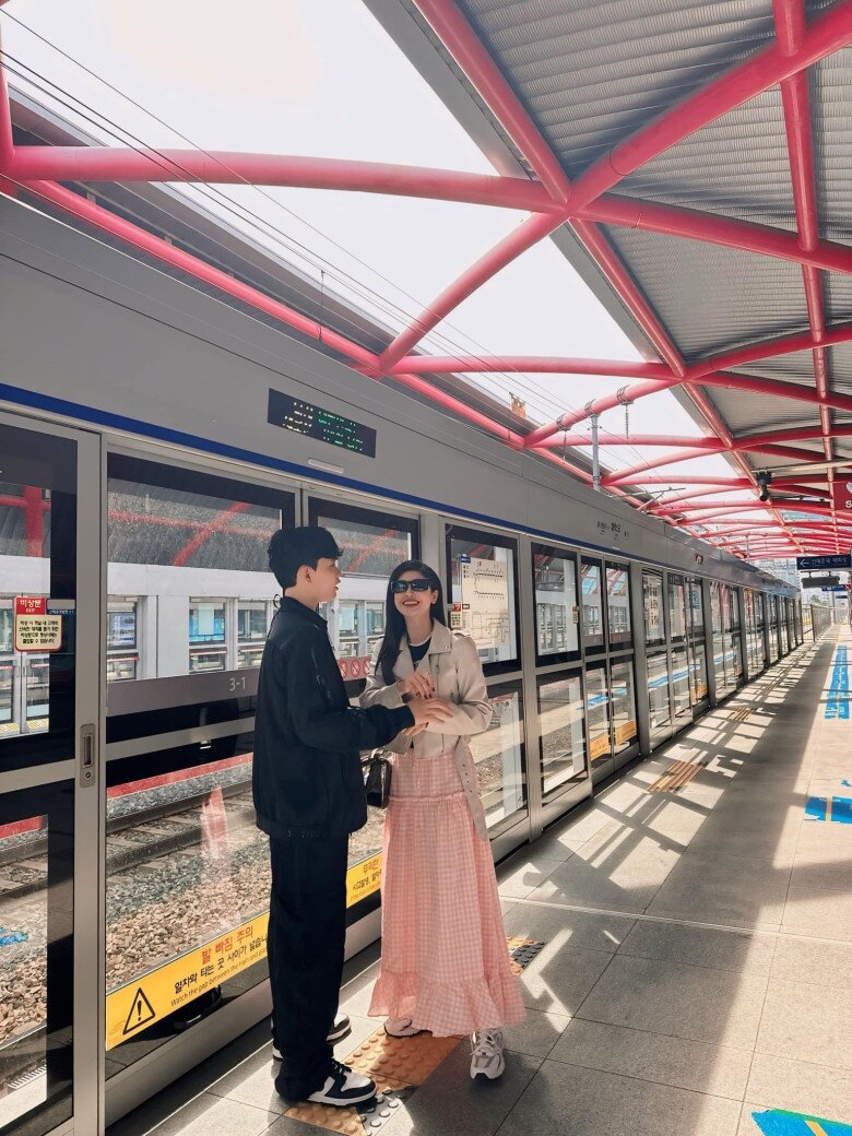 2 sao nữ tên quỳnh anh đều từng đổ vỡ hôn nhân có con 12 tuổi sở hữu chiều cao khủng - 9