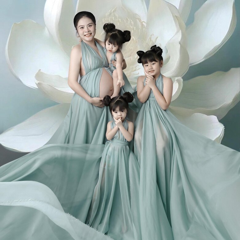Sao việt chụp ảnh bầu cùng con vân trang vật lộn với 3 con gái quý tử nhà chi bảo diễn sâu chuẩn con nhà nòi - 2