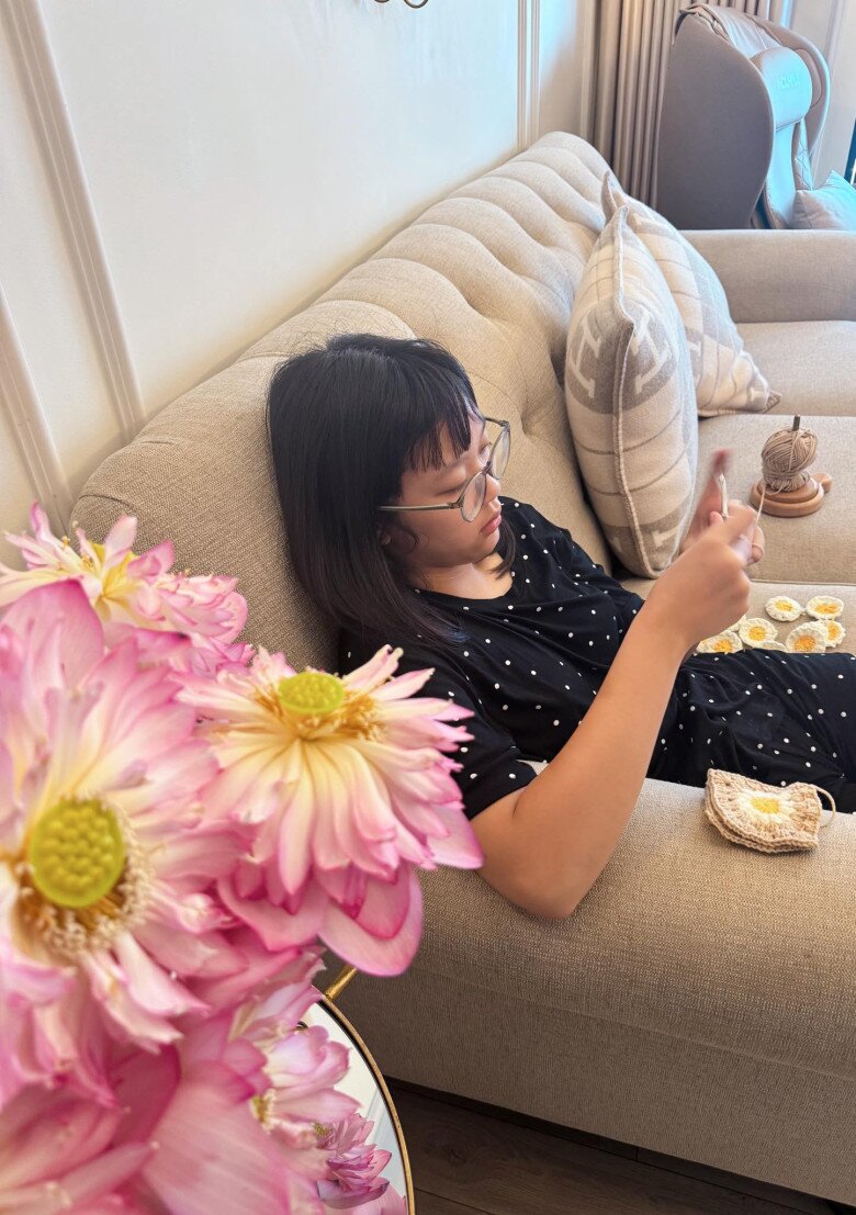 Con gái mc diệp chi học lớp 8 tại trường học phí nửa tỷ mỗi năm có tài năng cực kỳ nữ tính - 8