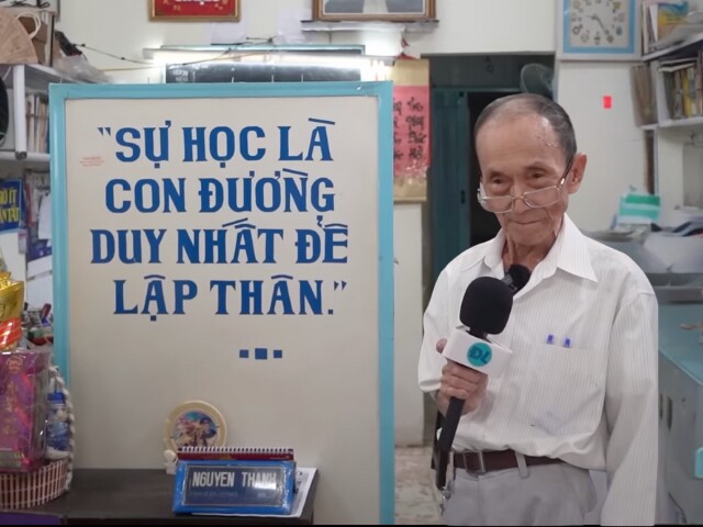 Cụ ông với sức học phi thường ở miền Tây, quyết tâm lấy bằng thạc sĩ ở tuổi 87, thông thạo nhiều ngoại ngữ khó