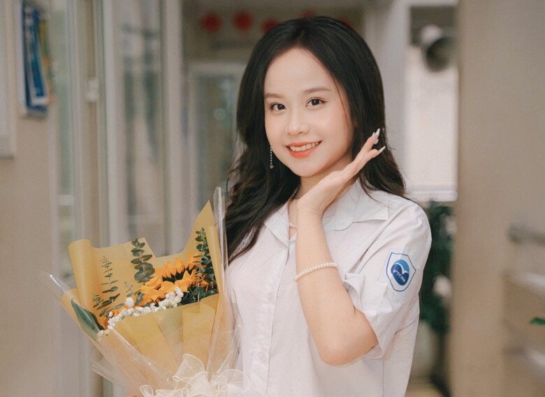 Lê Nguyệt Quỳnh - nữ sinh từng biểu diễn trước phu nhân Bành Lệ Viên, chinh phục Đại học Thanh Hoa, ngôi trường danh tiếng hàng đầu Trung Quốc.