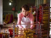 Tiêu dùng - Những nghề hái ra tiền nhờ tháng cô hồn, doanh thu bạc triệu mỗi ngày, "làm một tháng ăn cả năm"