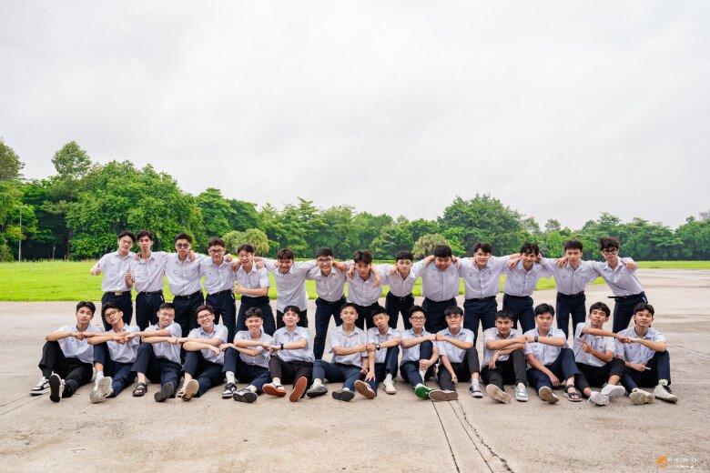 Ngoài giờ học trên lớp, nam sinh còn đam mê chơi thể thao để cân bằng sức khoẻ thể chất lẫn tinh thần.