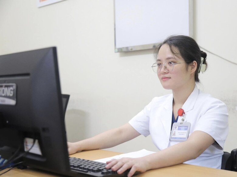 Bác sĩ Lý hiện tại vẫn làm công tác chuyên môn như nguyện vọng. 