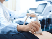 Sức khỏe - Mẹ bầu ở Vĩnh Phúc mang song thai hiếm gặp, các bác sĩ nỗ lực để bảo vệ an toàn cho thai nhi