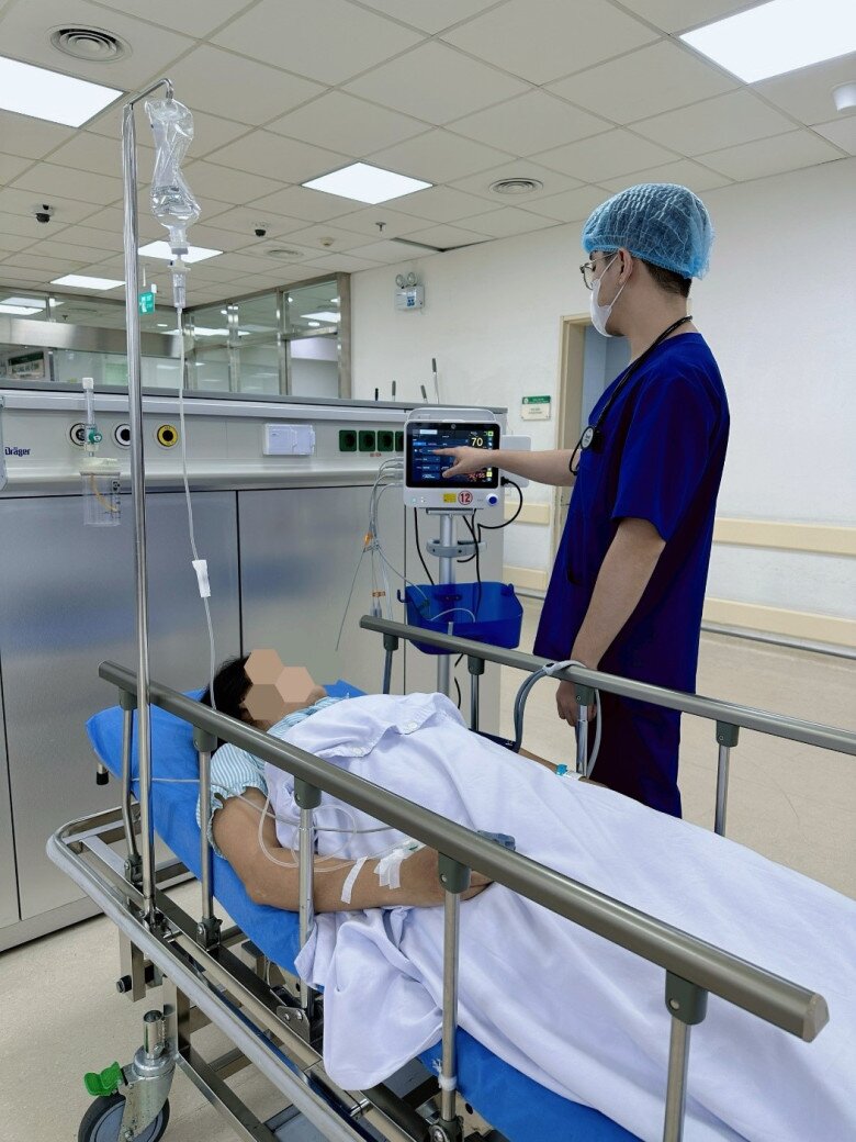 Người phụ nữ may mắn được cấp cứu và điều trị kịp thời nên đã cứu được tính mạng. Ảnh: BVCC.