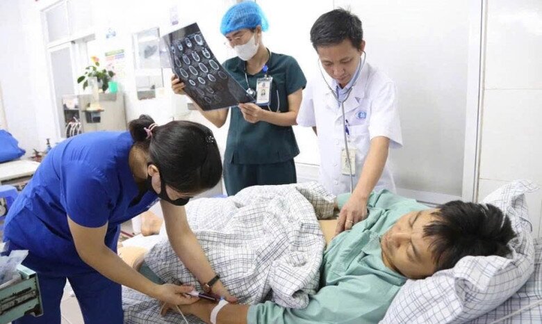 Hình ảnh bệnh nhân khi được chuyển xuống điều trị tại Bệnh viện Đa khoa tỉnh Phú Thọ. Ảnh: BVCC.