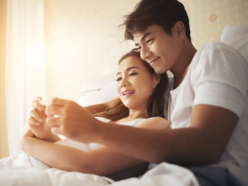 Thương vợ tìm cách tránh thai sau mỗi lần "yêu", chồng quyết làm một việc khiến vợ vô cùng cảm kích