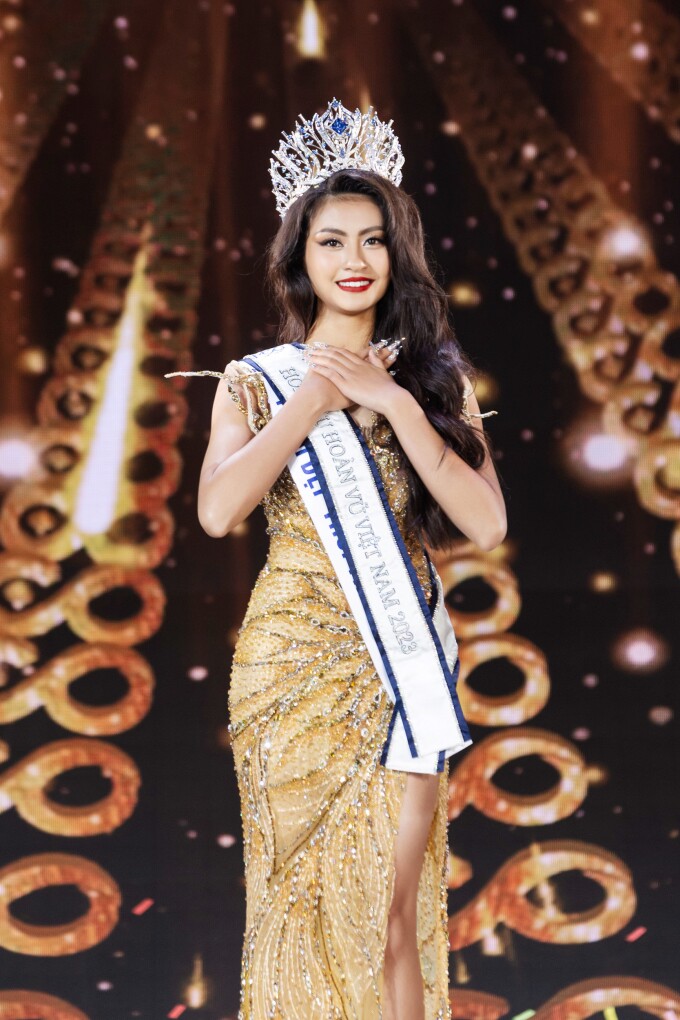 Xuân Hạnh hiện là hoa hậu đương nhiệm của Miss Cosmo Vietnam 2023. Khi mới đăng quang, người đẹp Ninh Bình lại không nhận được nhiều sự ủng hộ của công chúng. 