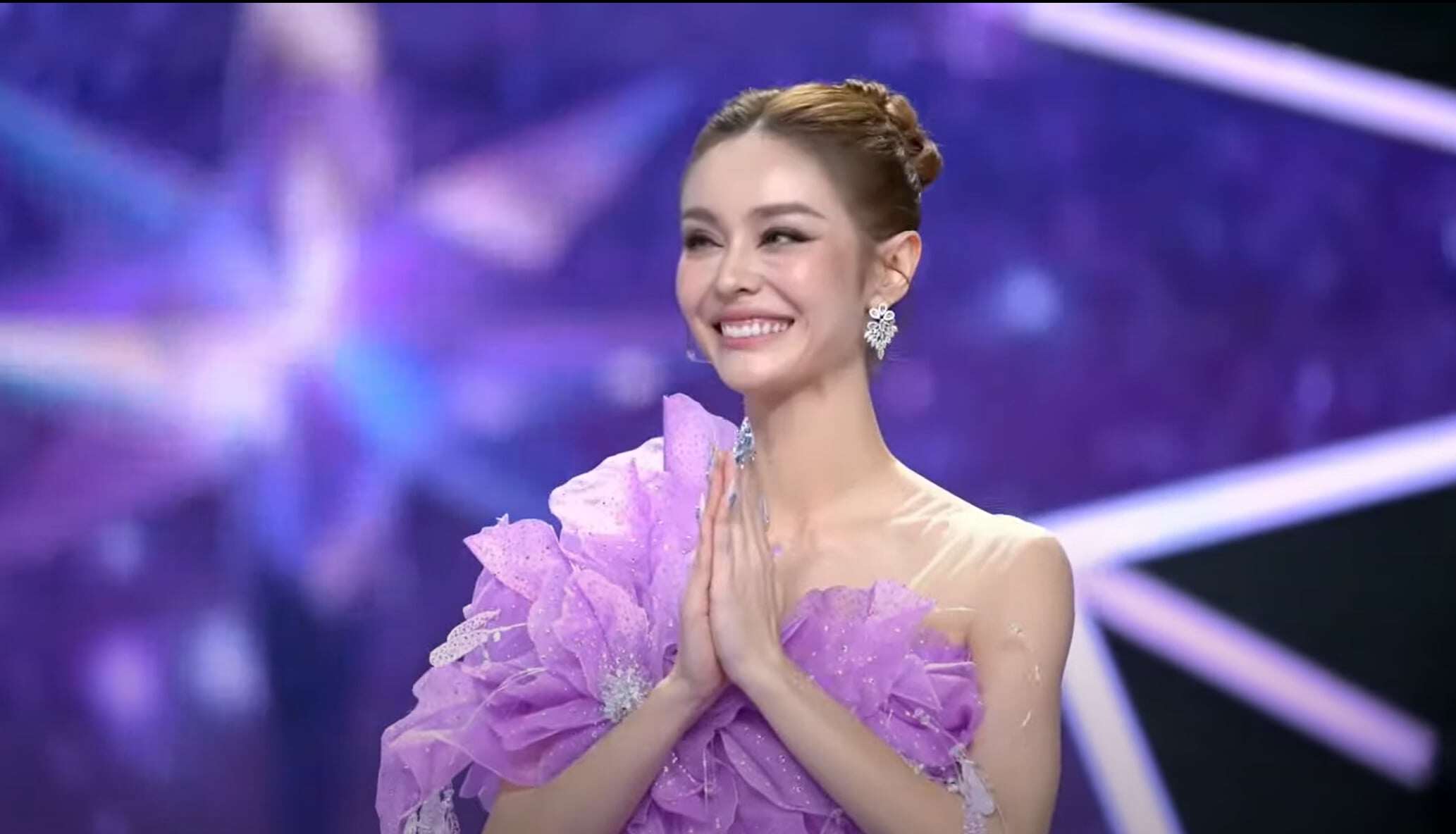 Trực tiếp đêm chung kết Miss Universe Việt Nam 2024: Lộ diện Top 5 thí sinh - 27