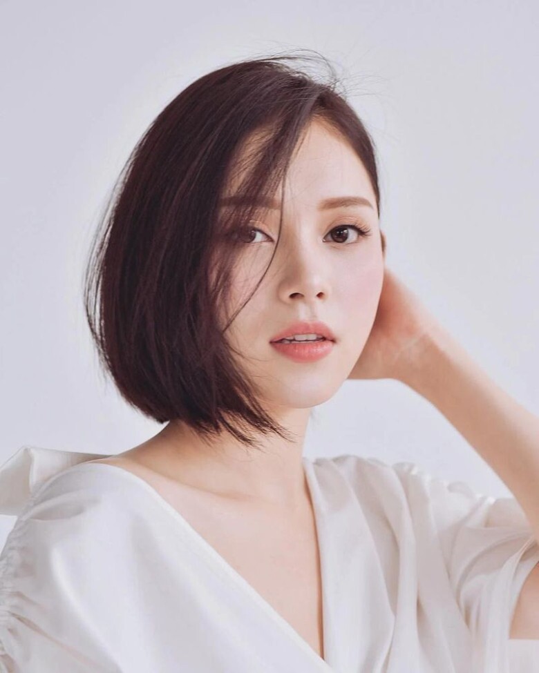 Thời điểm mới hoạt động nghệ thuật, Linh Rin gây ấn tượng với vẻ ngoài dịu dàng, thanh thoát đôi mắt to linh hoạt cùng làn da sáng mịn hồng hào gây thương nhớ.