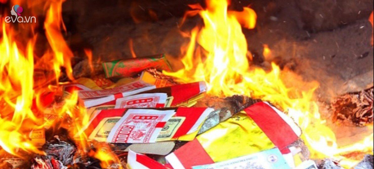 4 sai lầm khi đốt vàng mã Rằm tháng 7, 10 nhà thì 9 nhà làm sai