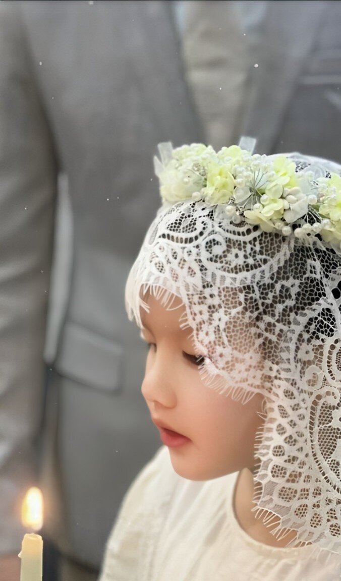 Con gái phan như thảo xinh đẹp như thiên thần trong lễ rửa tội tự quyết định vào đạo của bố đại gia - 2