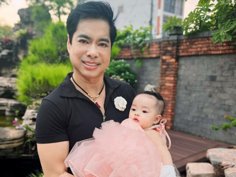 Thân thế 2 em bé con nuôi của ca sĩ Ngọc Sơn