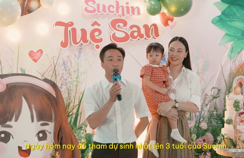 Mẹ ruột đàm thu trang mừng sinh nhật cháu ngoại con gái cường đô la lộ ảnh xinh xắn đón tuổi mới khác mọi năm - 7