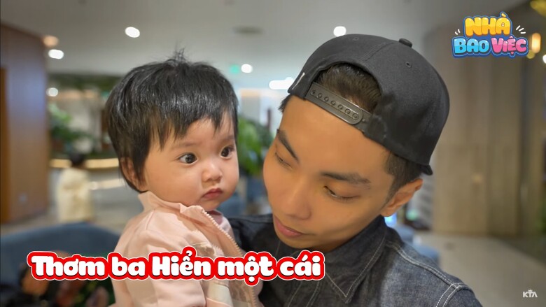 Phan hiển bị 2 con phân biệt đối xử ái nữ hệt bản sao chê ra mặt quý tử vừa xa là khóc - 8