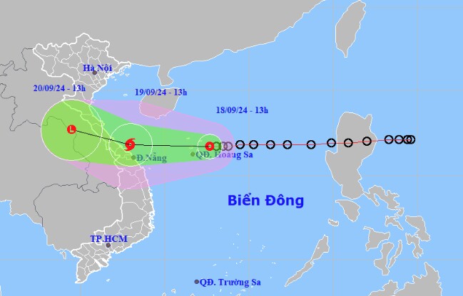 Theo chuyên gia khí tượng, áp thấp nhiệt đới có thể mạnh lên thành bão. Ảnh: NCHMF.