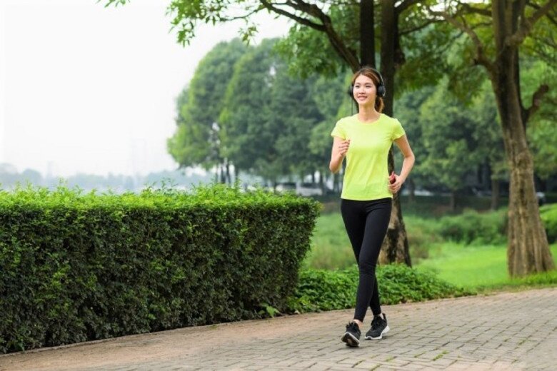 Đi bộ 1 giờ/ngày rất tốt nhưng cần kiên trì và có thời gian - Ảnh minh họa.