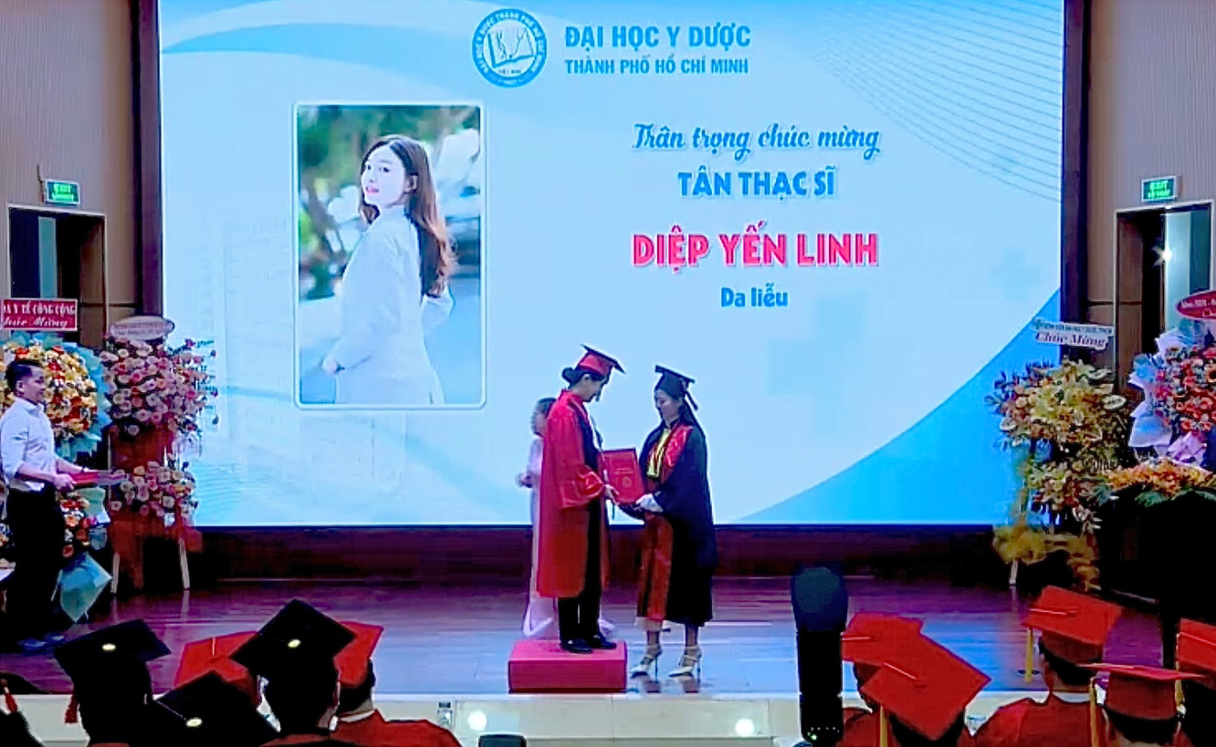 Bác sĩ Diệp Yến Linh nhận bằng Thạc sĩ Da liễu Đại học Y dược Thành phố Hồ Chí Minh.