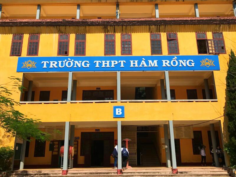 Năm 2023 là lần đầu tiên trường THPT Hàm Rồng, tỉnh Thanh Hóa có học sinh đạt quán quân Olympia sau gần 50 năm hình thành và phát triển. Trường luôn thuộc nhóm đầu khối THPT về số lượng và chất lượng học sinh đạt giải cấp tỉnh, có nhiều học sinh đạt giải Quốc gia.
