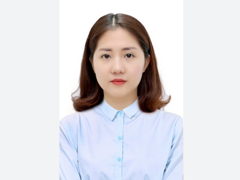 TS Trần Ngọc Mai (33 tuổi, khoa Kinh doanh quốc tế Học viện Ngân hàng) là nữ ứng viên PGS trẻ nhất cả nước năm nay. Con đường học vấn của cô Mai khiến ai cũng ngưỡng mộ khi tốt nghiệp thạc sĩ tại Anh, nhận bằng tiến sĩ tại trường Đại học Ngoại thương Hà Nội. 