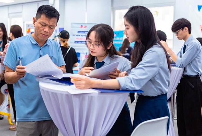 Chỉ trong 6 tháng đầu năm 2024, thị trường nhân lực Trung Quốc học trở nên sôi động hơn