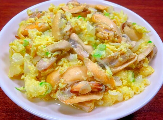 Các món ăn từ con vẹm xanh có mặt trong nhiều nhà hàng ở Quảng Trị, được du khách gần xa ưa chuộng