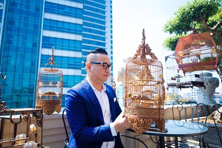 Dù thú chơi chim đắt đỏ là vậy nhưng với ông Chương Tailor, đây là một cách nuôi dưỡng tâm hồn giúp bản thân làm việc tốt hơn