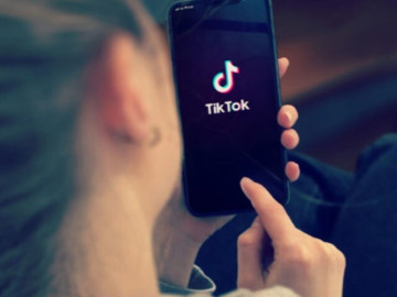 8 phút lướt TikTok có thể gây hại tâm lý phụ nữ trẻ