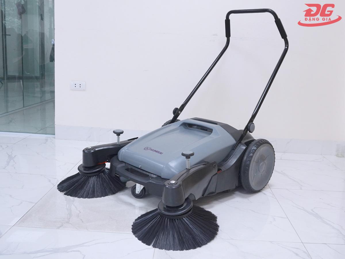 5 máy quét rác sân trường tự động bền, nhanh, tiết kiệm