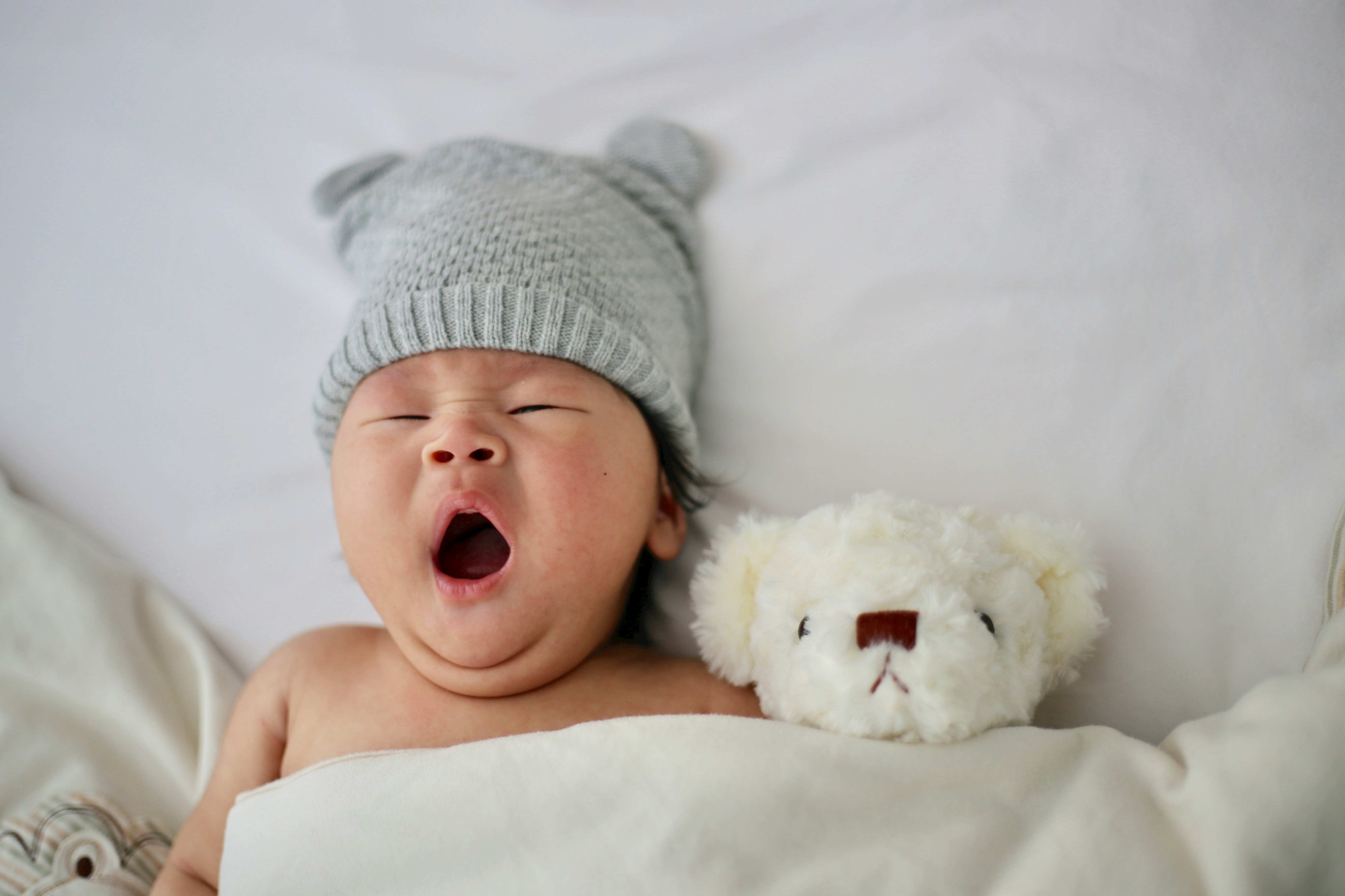 Trẻ nhỏ có hệ miễn dịch non nớt dễ bị các mầm bệnh nguy hiểm tấn công. Ảnh: Unsplash