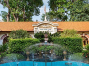 Tin tức - Khám phá ngôi trường hơn 100 tuổi ở Sài Gòn: Chất lượng giảng dạy top đầu, là cái nôi đào tạo nhiều người nổi tiếng