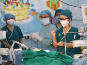 Sức khỏe - Bụng bé gái 5 tháng tuổi chứa 1,5 lít nước do chủ quan của cha mẹ 