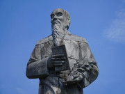 Sức khỏe - Danh y nào có biệt hiệu Hải Thượng Lãn Ông, là "Bách khoa thư", được đánh giá có công lớn trong y học Việt?