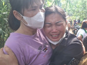 Tin tức - "Nhà có còn gì nữa đâu, người mất gần hết, còn mỗi bộ quần áo mặc trên người"