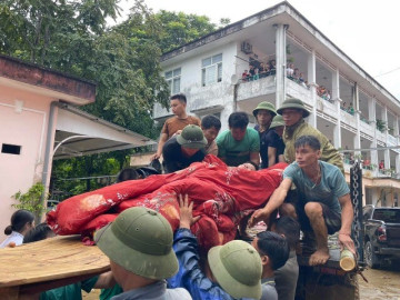 Vụ lũ quét kinh hoàng ở Lào Cai: Nhiều nạn nhân đang được cấp cứu