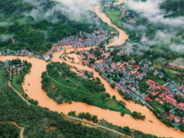Ăn chặn tiền từ thiện trong bão lũ sẽ bị phạt thế nào?