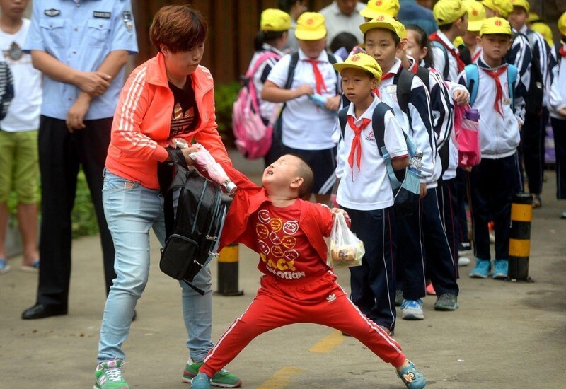 Mẹ ơi, con muốn nghỉ hè nữa, con không muốn đi học đâu!