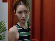Yêu con - Cứ đến 8 giờ tối ngồi học là con lại chỉ tay ra cửa sổ bảo “có người”, mẹ trẻ run rẩy vì nhìn mãi không thấy ai